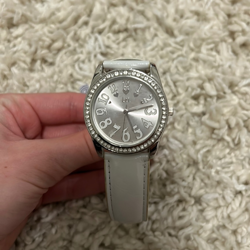 Lei white watch